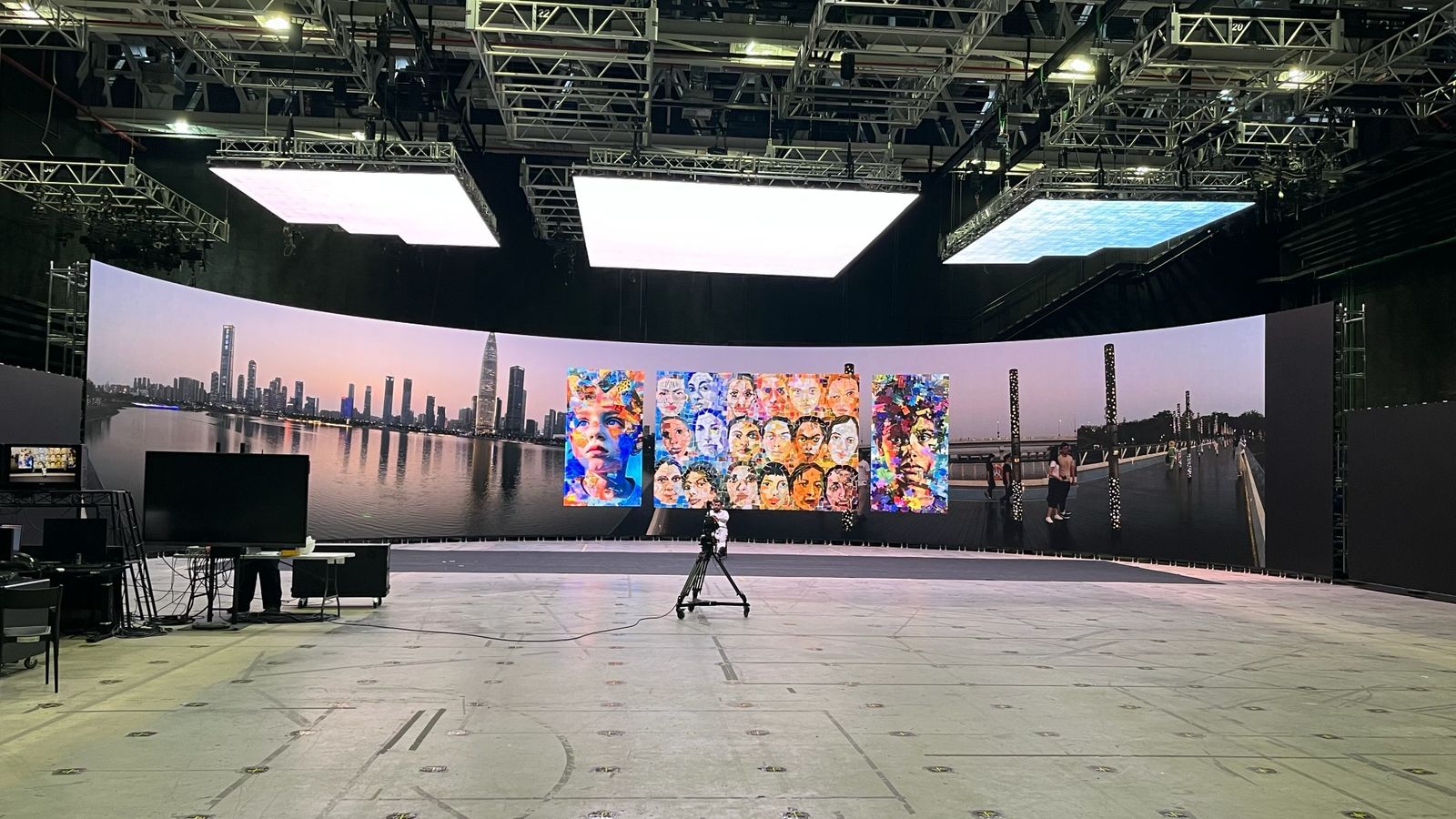 Estúdio de produção virtual da Globo com painéis de LED