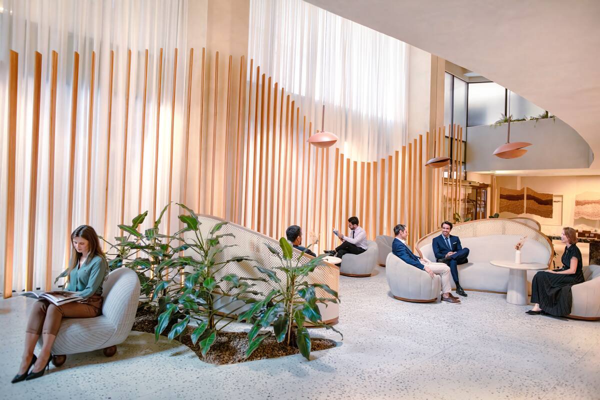 Lobby lounge do Qoya Curitiba
